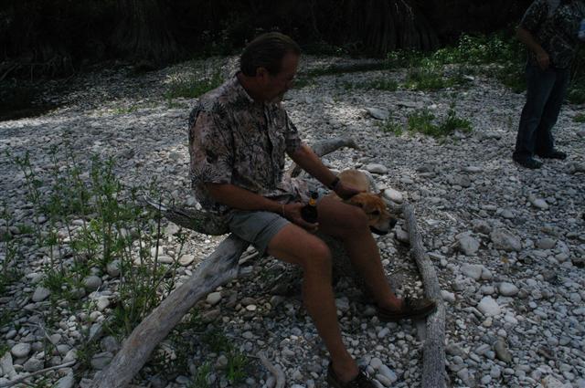 Los Vecinos Ranch - Family and Group Lodging on the Frio River in the Texas Brush Country