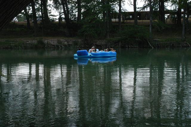 Los Vecinos Ranch - Family and Group Lodging on the Frio River in the Texas Brush Country